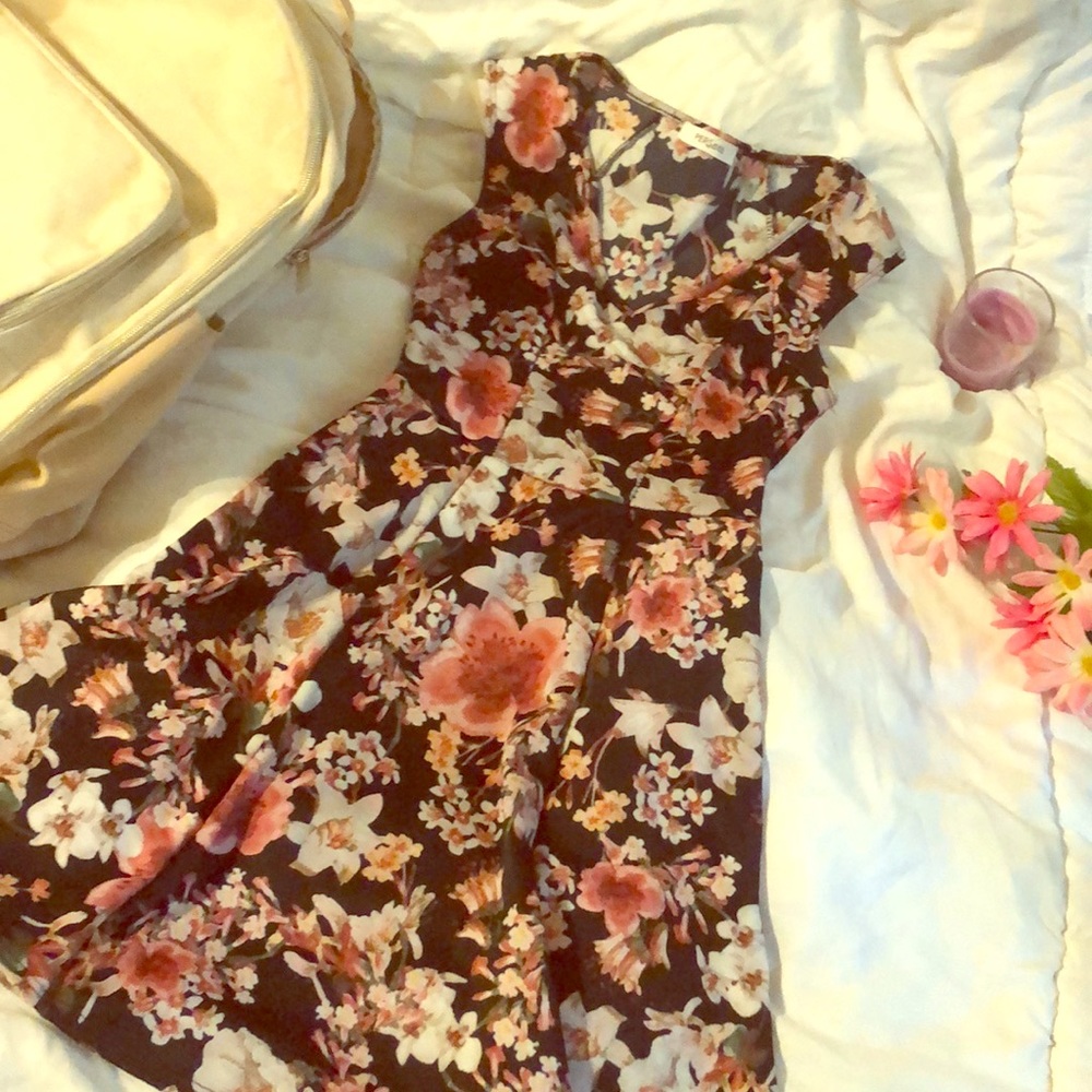 Floral mini dress!